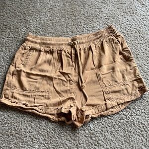 Hem & Thread mustard high rise shorts size large